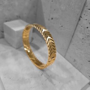 Arrow Bangle in Pakistan – Stainless Steel Waterproof Tarnish-Free Bracelet